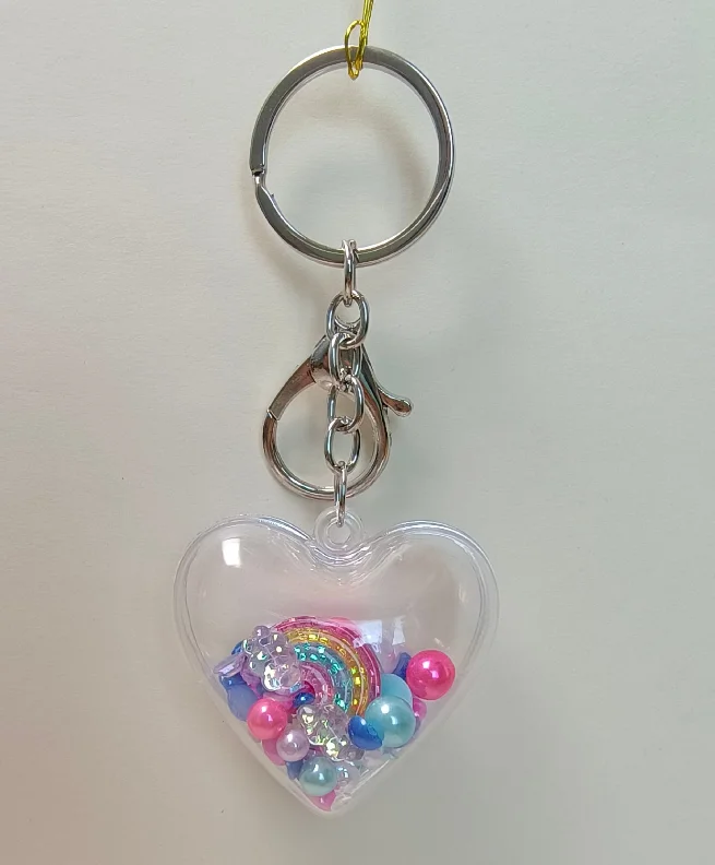 Custom Resin Heart Keychain with Assorted Mini Charms Cute Bag Pendant Wholesale Key Ring Accessories