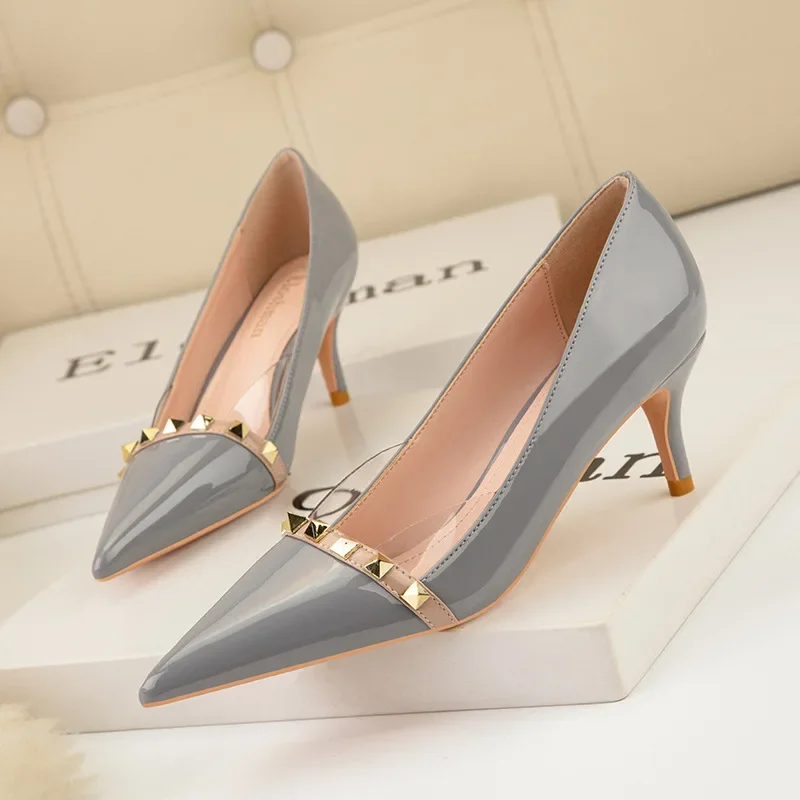 6cm Designer Shoes Women Luxury Pointed Toe Patent Leather Pumps High Heels with Rivet Elegant for Women Shoes 39 40 41