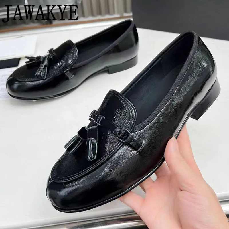 

Designer New Real Leather Loafers Women Slip On Round Toe Tassels Mules Flat Shoes Casual Party Driving Walking Shoes For Women