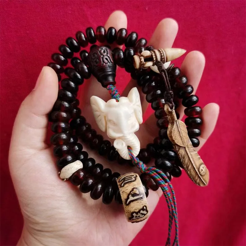 Wine-red mountain turtle 108-bead bracelet 10*5mm featuring a continuous pattern a three-joint design six beads a running r