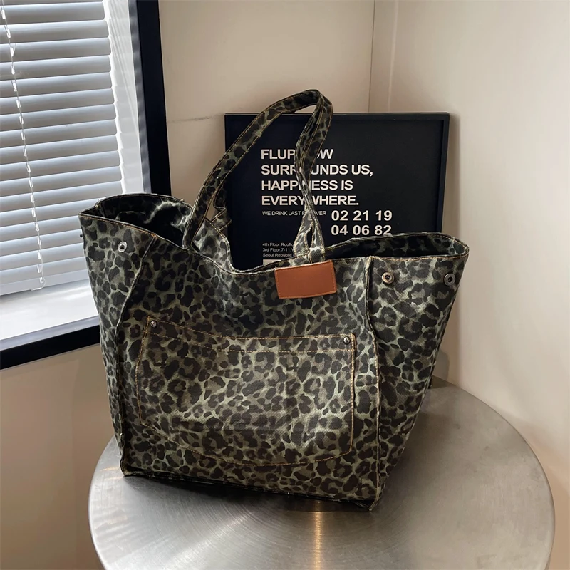 Oversized Leopard Prints Shoulder Bags For Women Deformable Canvas Large Capacity Shopping Totes 2023 Winter New Luxury Handbags