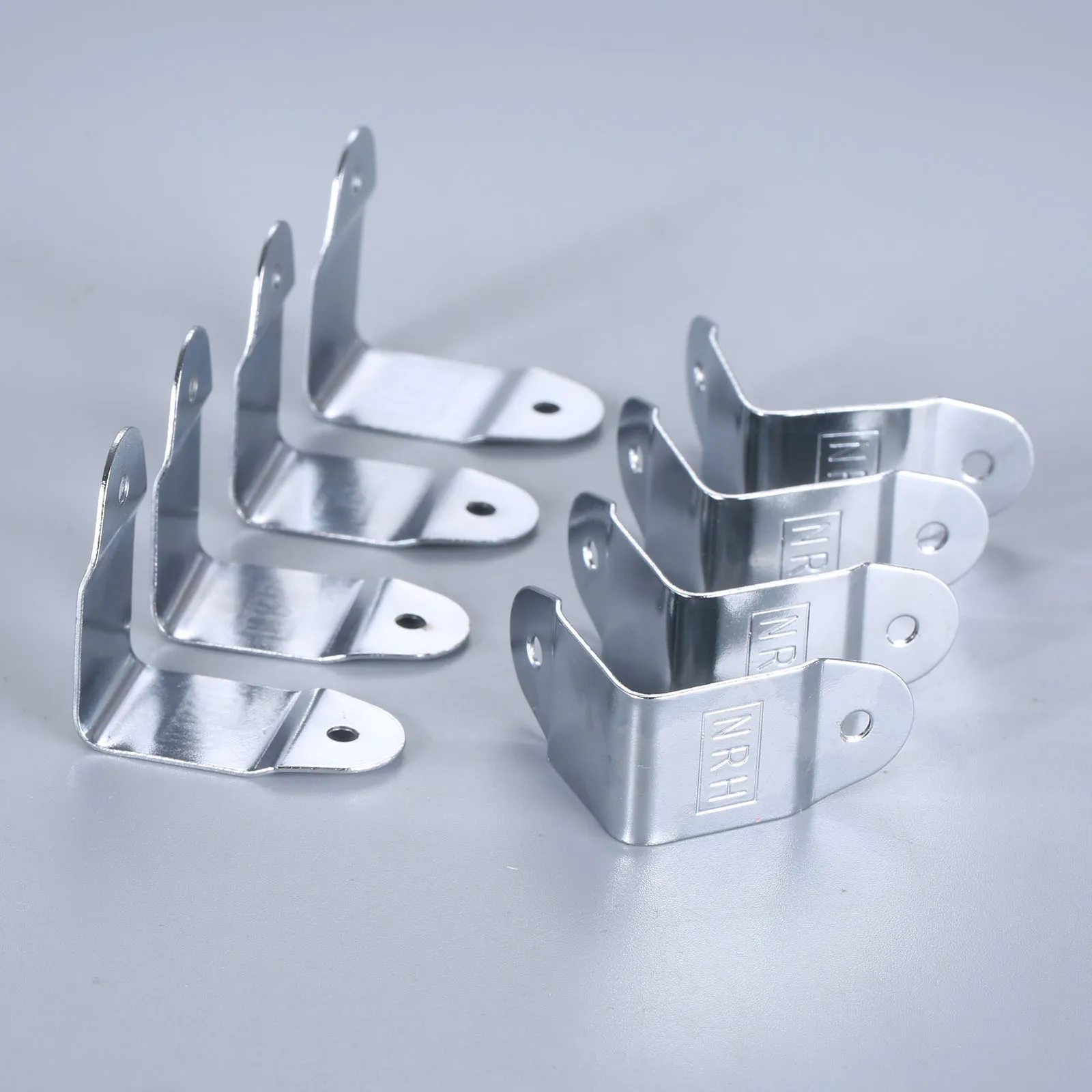 8 stücke Eisen Flight case Eck halterung Luftfahrt Aluminium Box Metall Kantens chutz Abdeckung Jewel Case Schreibtisch Dekor 35*19mm