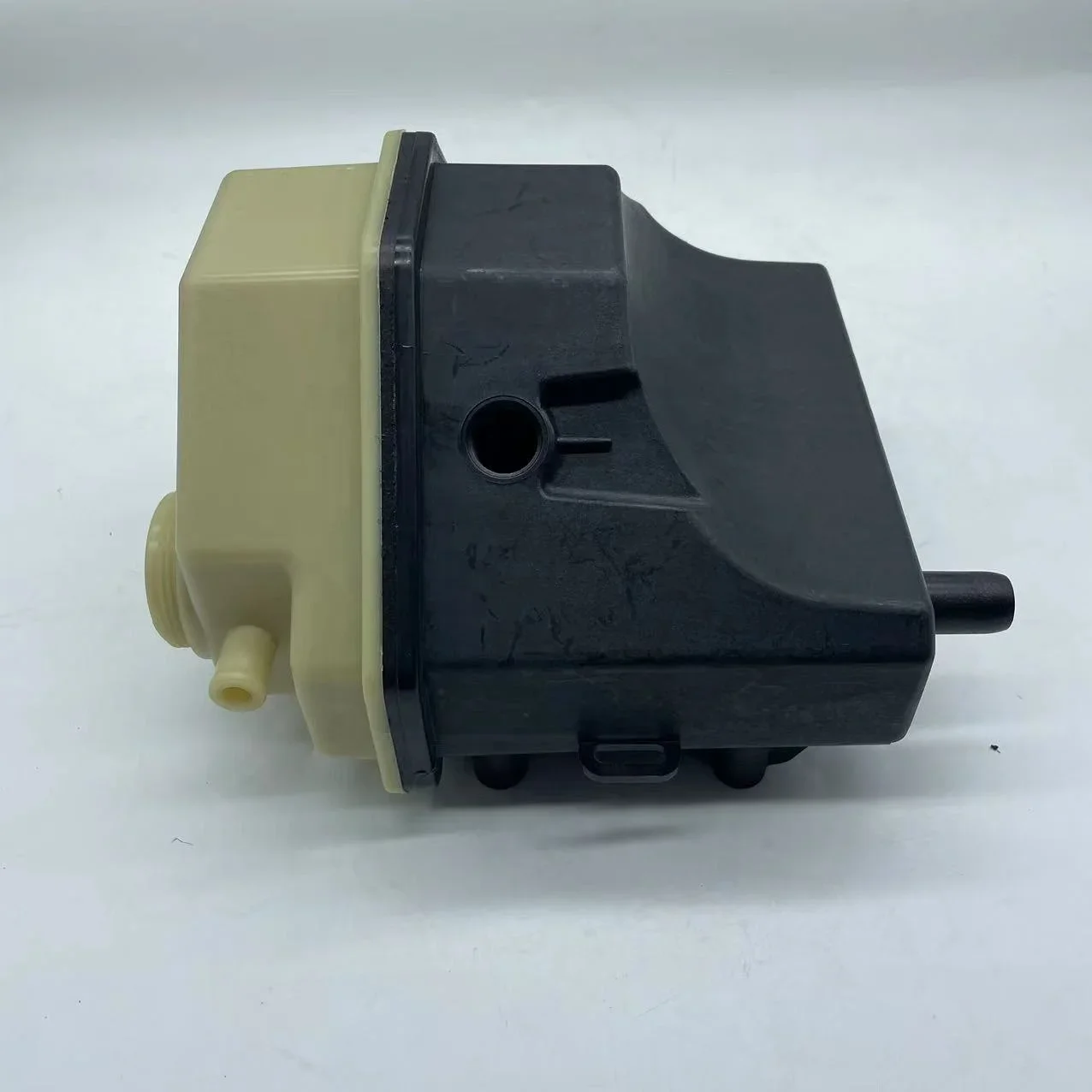 XTY Replacement Parts  Refrigerated Truck Parts Tank Coolant 13-1057 for Carrier Transicold for Thermo King Parts view 3