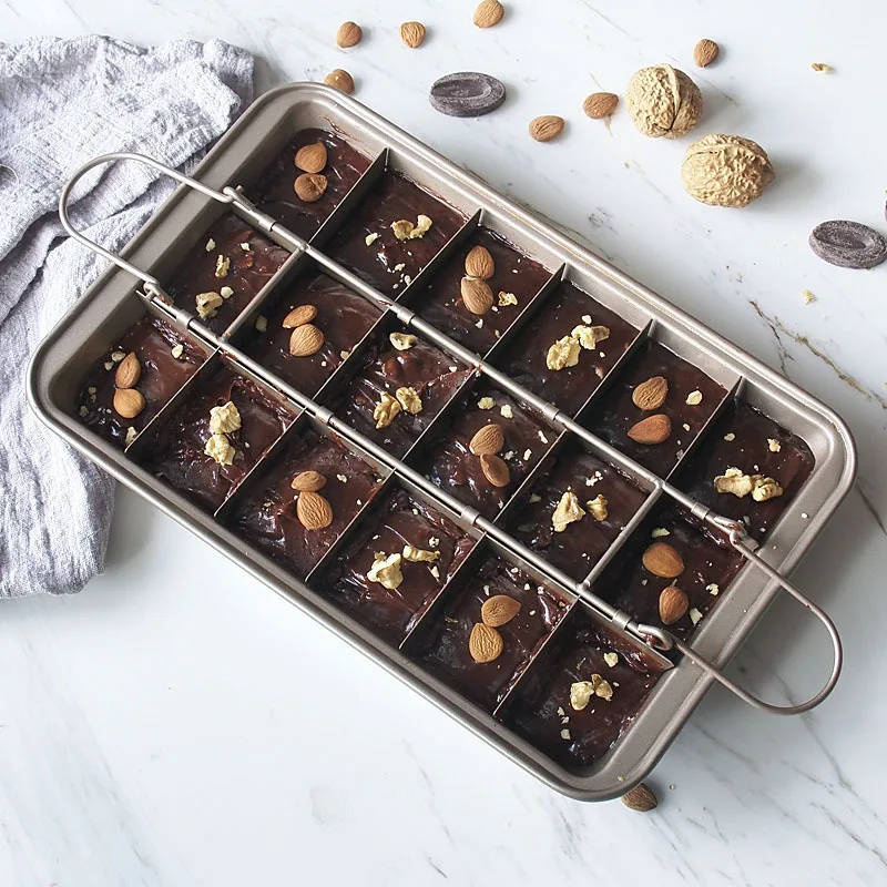 Brownie Pan with Dividers Non Stick Brownie Square Baking Pan with Cutter 18 Pre Cut Brownies Carbon Steel Bakeware