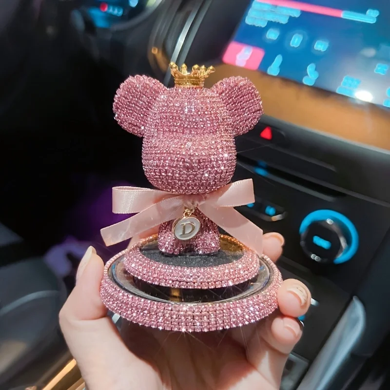 Sparkling Diamond Crown Bear Car Ornament: Add a Touch of Luxury to Your Car\'s Center Console!