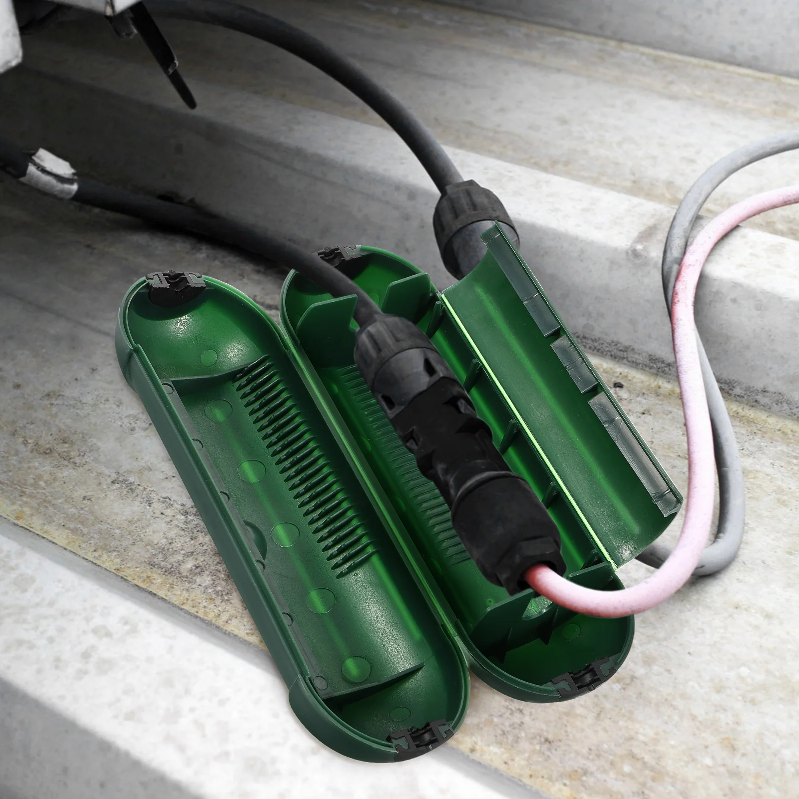 

1Pcs Electrical Connection Box Weatherproof Industrial Grade Junction Box for Outdoor Tools Fountains Power Equipment Protection