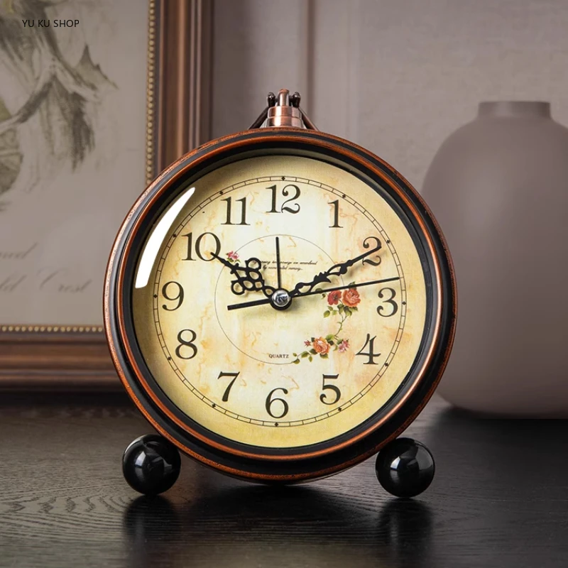 Metal Retro Alarm Clock Silent Desk Clock Table Decoration Living Room for The Elderly Seat Timepiece Alarm Clock Digital Gift