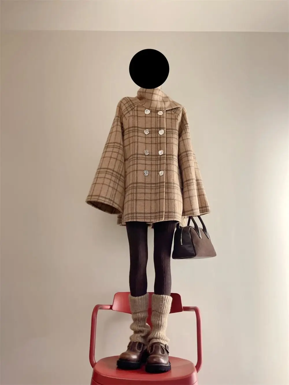 

Высококачественное шерстяное пальто в клетку в стиле ретро, зима 2025, новое свободное и плотное теплое пальто-плащ для женщин