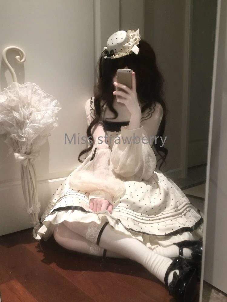 Thumbnail 2 - #70 Lolita Costumes Comparison Guide