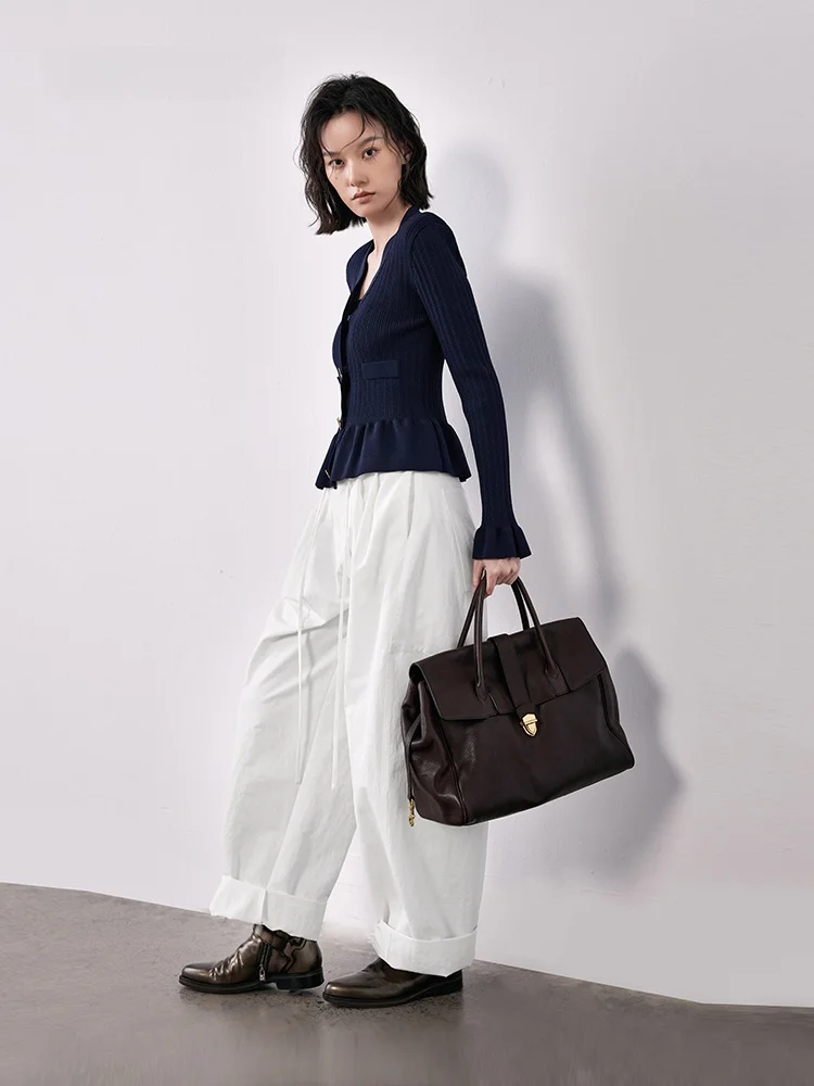 

Приталенный вязаный свитер с V-образным вырезом XMOOM2025, осенняя новинка, в стиле маленькой Франции, с кружевной отделкой по низу и утяжкой на талии, женский