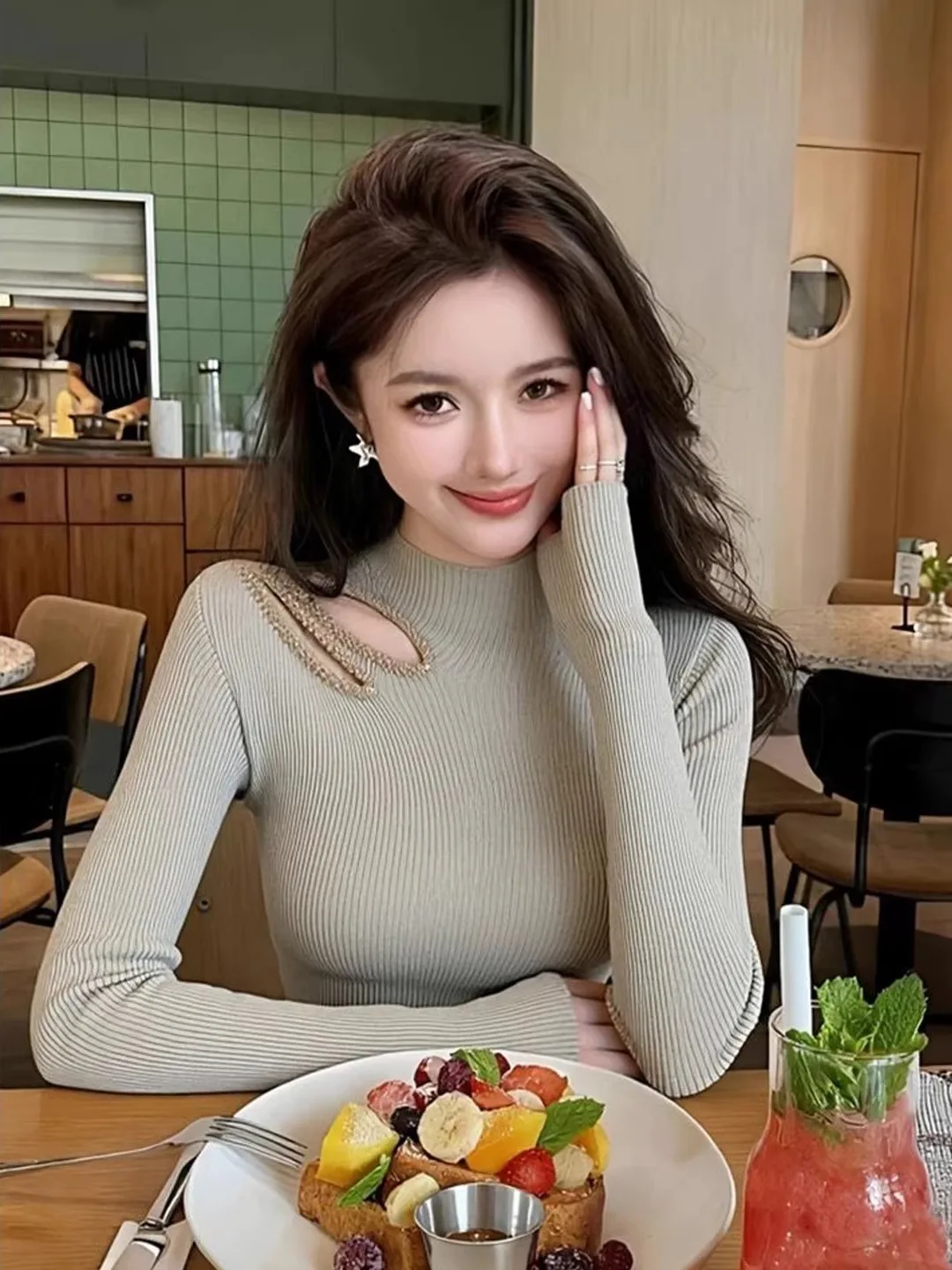 

Women's Long Sve Knitted Sweater Inner Wear Hollow out Embellied Stand Collar Commute Sle Winter Faion Top
