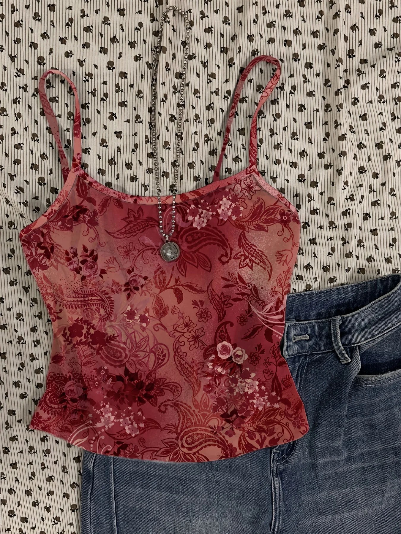 Vintage Floral Pattern Red Sexy Vest, Women's Short Top
