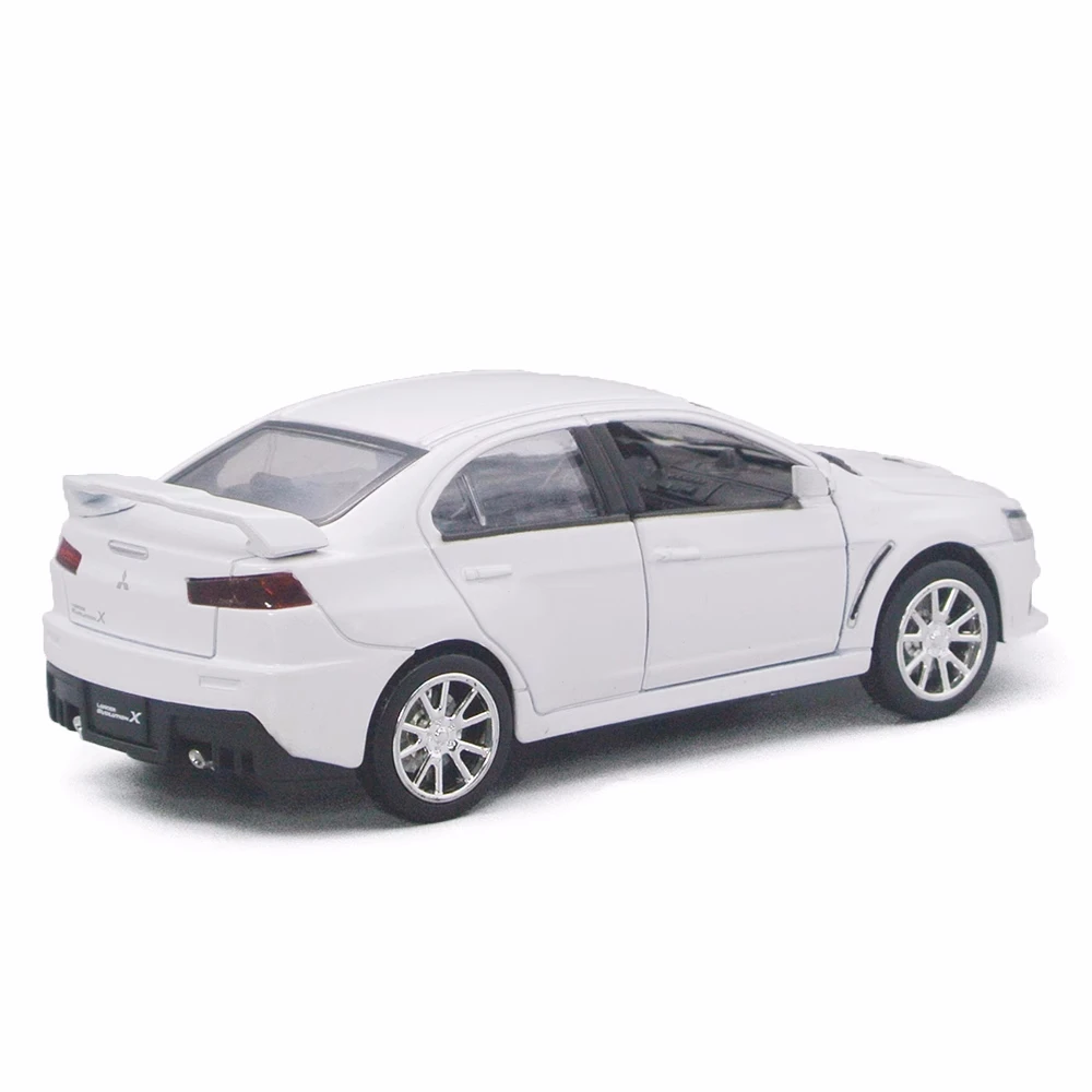 1:32 Mitsubishi Motors Lancer Toy lega auto diecast e veicoli giocattolo modello di auto in miniatura modello di auto giocattoli