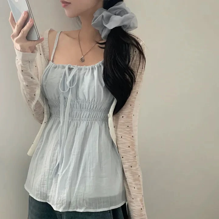 เสื้อชีฟองผู้หญิงสไตล์เกาหลี รุ่นใหม่ประจำฤดูร้อน ดีไซน์ผูกโบว์ จับจีบ ช่วยพรางหุ่น ใส่สบายๆ เซ็กซี่ สายเดี่ยว