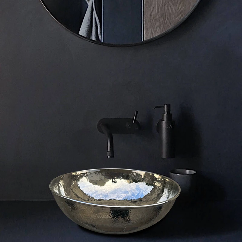 Retro countertop basin Copper wash basin Personalized European art Metal bathroom Single washbasin Silver sink basin
