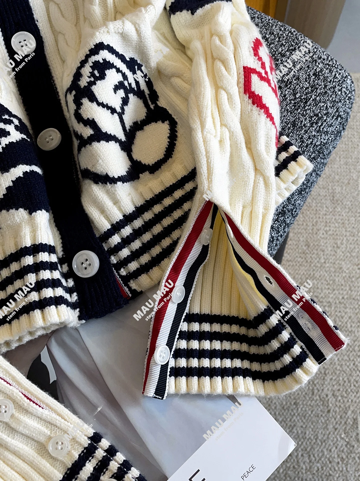 Maglione cardigan aperto lavorato a maglia con ricamo rosa da donna Premium Autumn Faion Morbido lunghezza media Lungo Sve rotondo Ne Calore