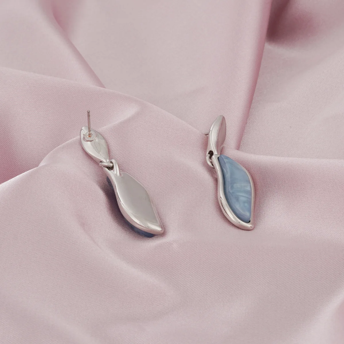 Gradual change blue butterfly earrings necklace accessories women's ins niche jewelry light luxury high sense collarbone chain s