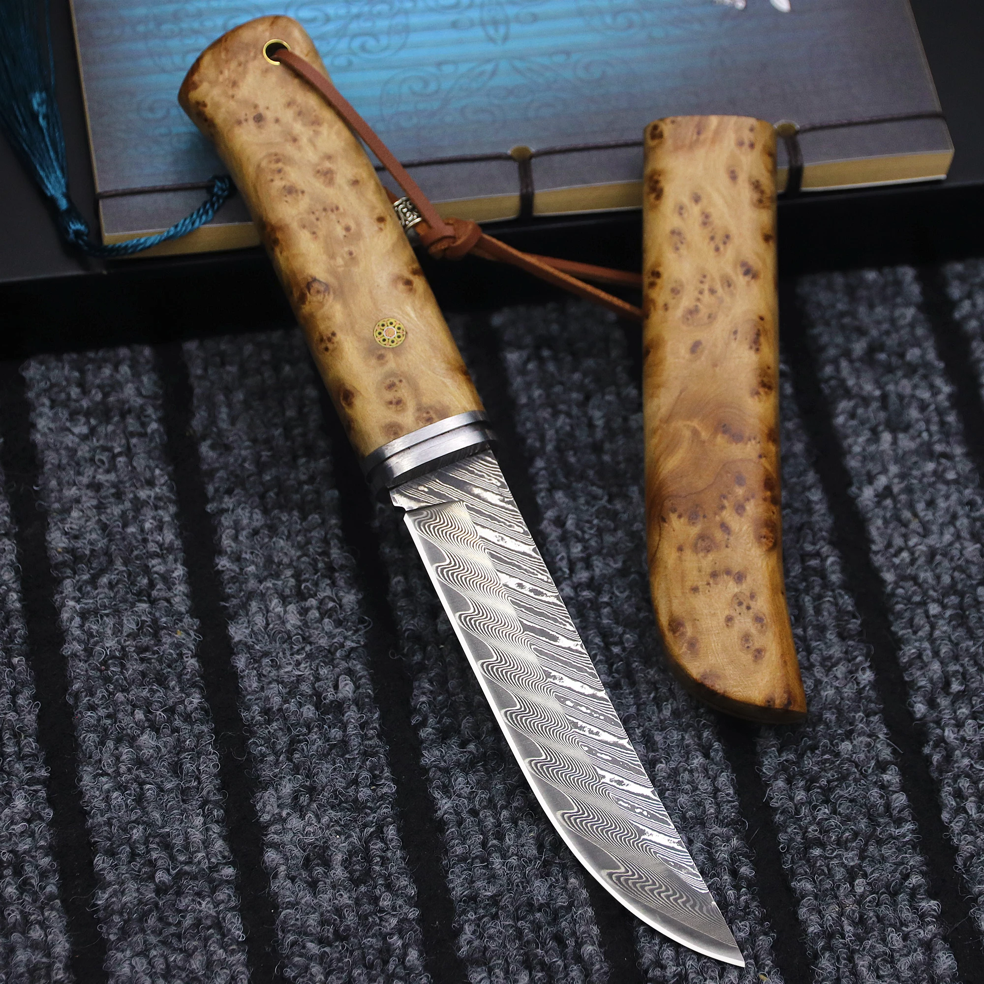 Swedish Damascus Steel hunting straight knife, Hidden wood outdoor survival hunting knife, EDC tool knife, collection gift knife