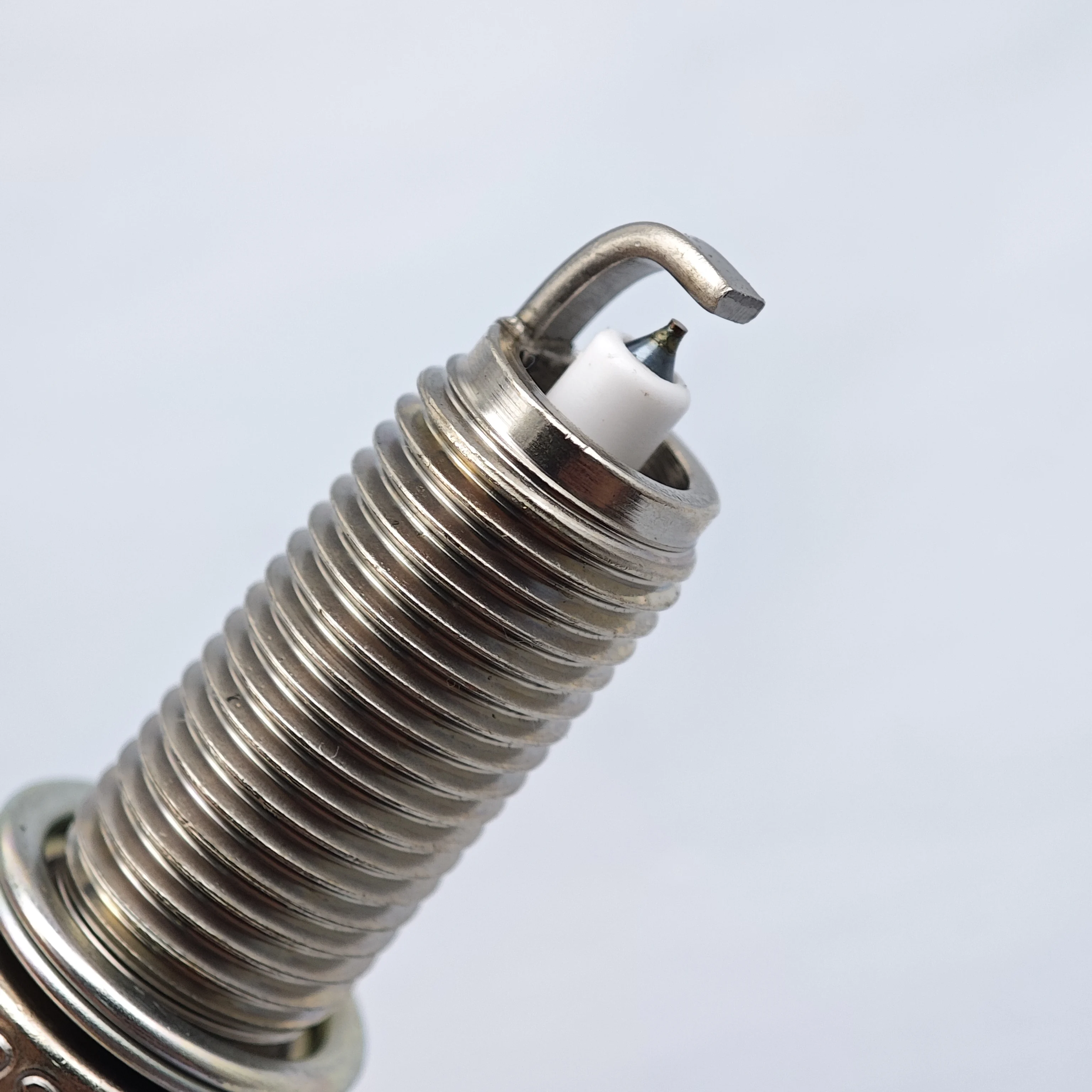 Original Iridium Spark Plug SC16HR11 3499 Adapted To Toyota dazzling Corolla dual-engine Vios OEM 90919-01275 90919-01253