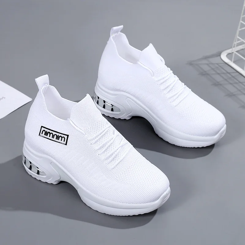 

Женские кроссовки на танкетке на толстой подошве, весенне-осенняя сетчатая дышащая удобная повседневная обувь с внутренней стороны, увеличивающая рост для женщин