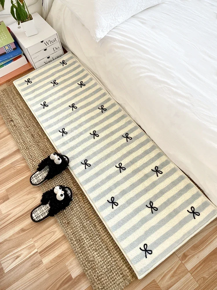 Cute Striped Bedside Carpets Bow Pattern Children\'s Bedroom Carpet Long Strip Girl Room Rug Fluffy Soft Home Decoration Rugs 양탄자