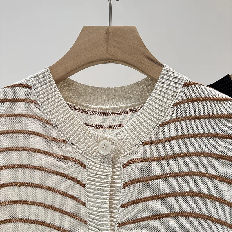 

Ретро-кардиган в полоску для женщин, лето 2026, тонкий льняной кардиган с пайетками и короткими рукавами, универсальная футболка.