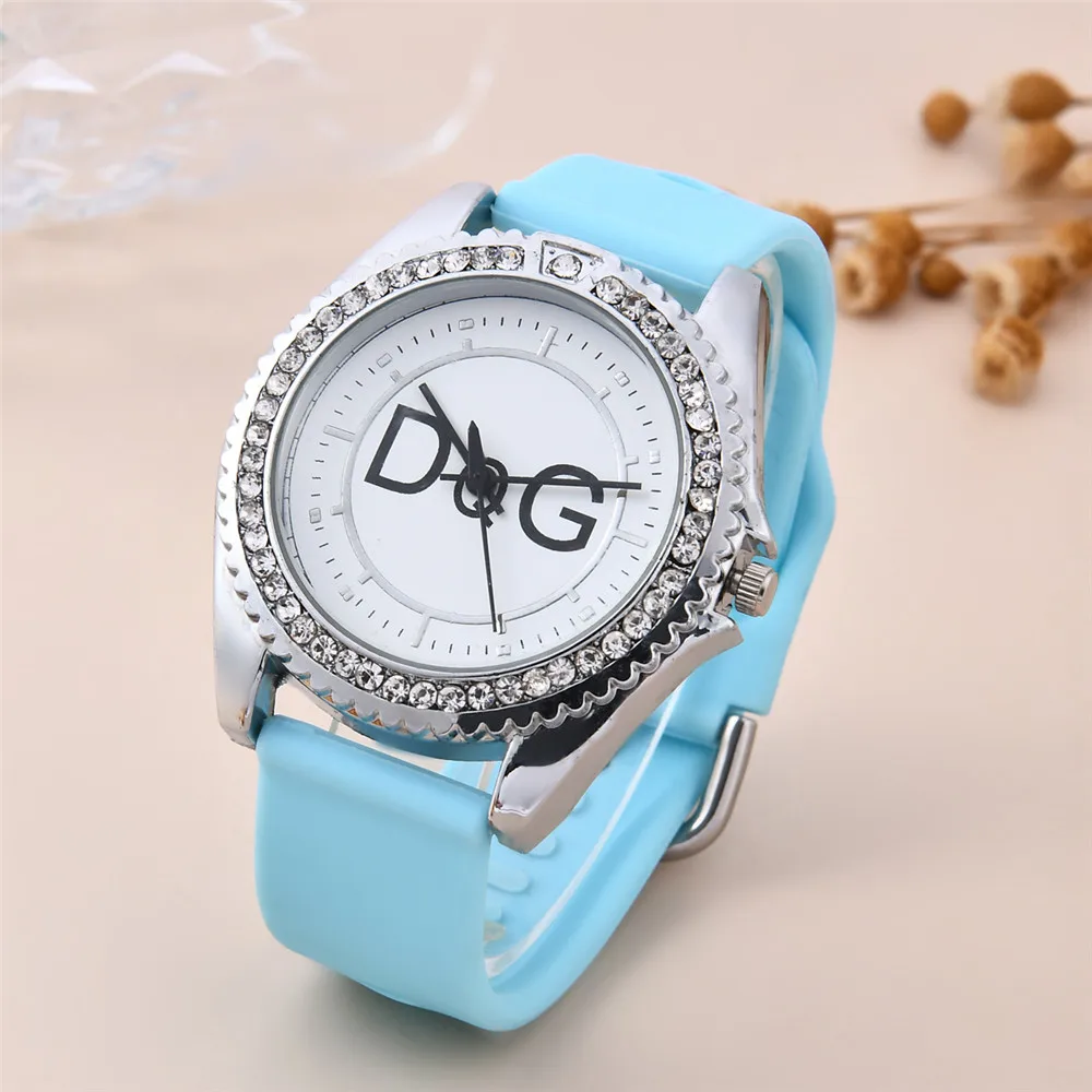 Luxury Brand DQG Women\'s Watch Leather Strap Rhinestone Inlay Dial Fashion Sport Quartz Watch for Women Gift Clock 2023