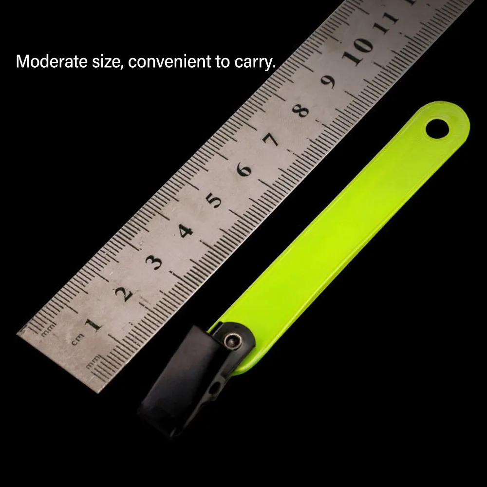 12PCS Durable Fluorescent Reflective Trail Markers PVC Iron Clips High Visibility Tree Tacks Tracking Marks for Camping