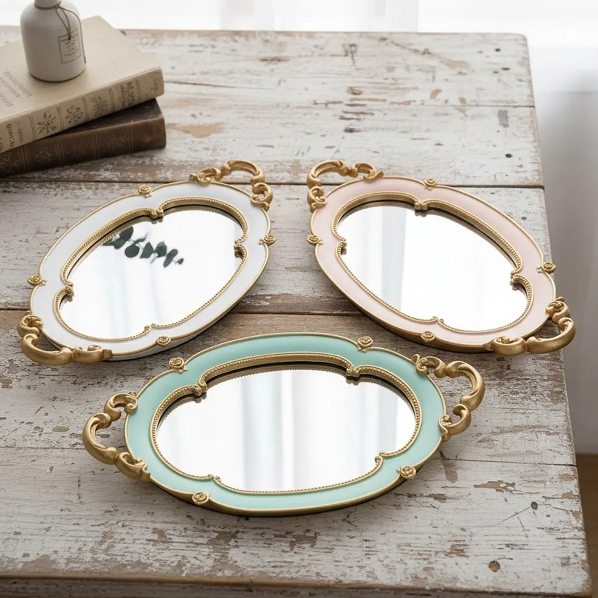 Vintage-Oval Mirror Tray for Beauty Product Display Featuring Resin Construction Mirror Top and Scratch-Resistant Velvet Bottom