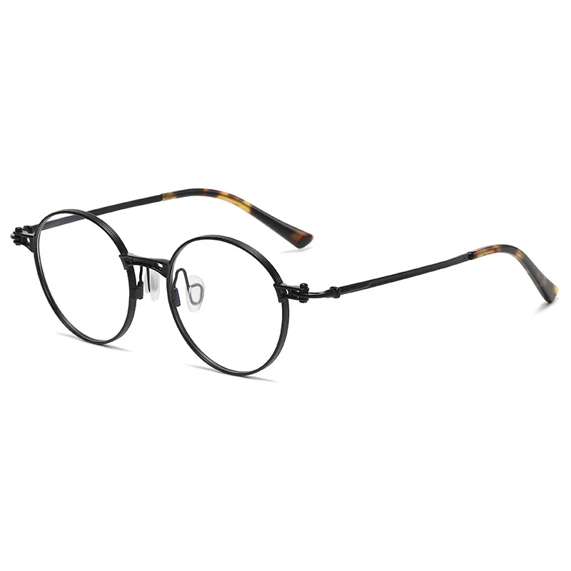 New Pure Titanium Retro Optical Eyeglass Frame for Both Men and Women Retro Eyeglass Frame Can Be Paired with Myopia Lenses