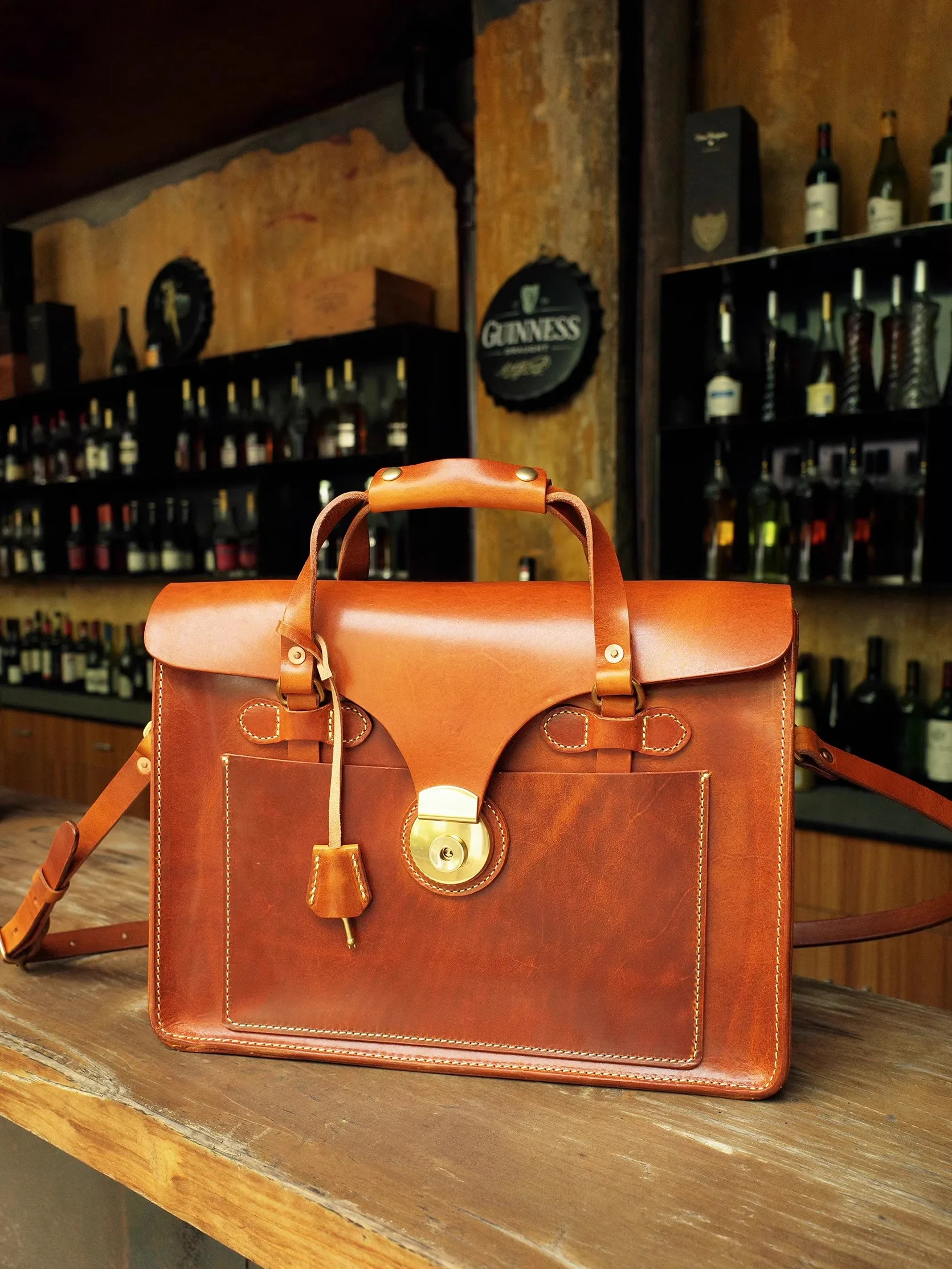 

Vintage high quality heavy first layer cowhide men women's briefcase business casual genuine leather handbag laptop postman bag