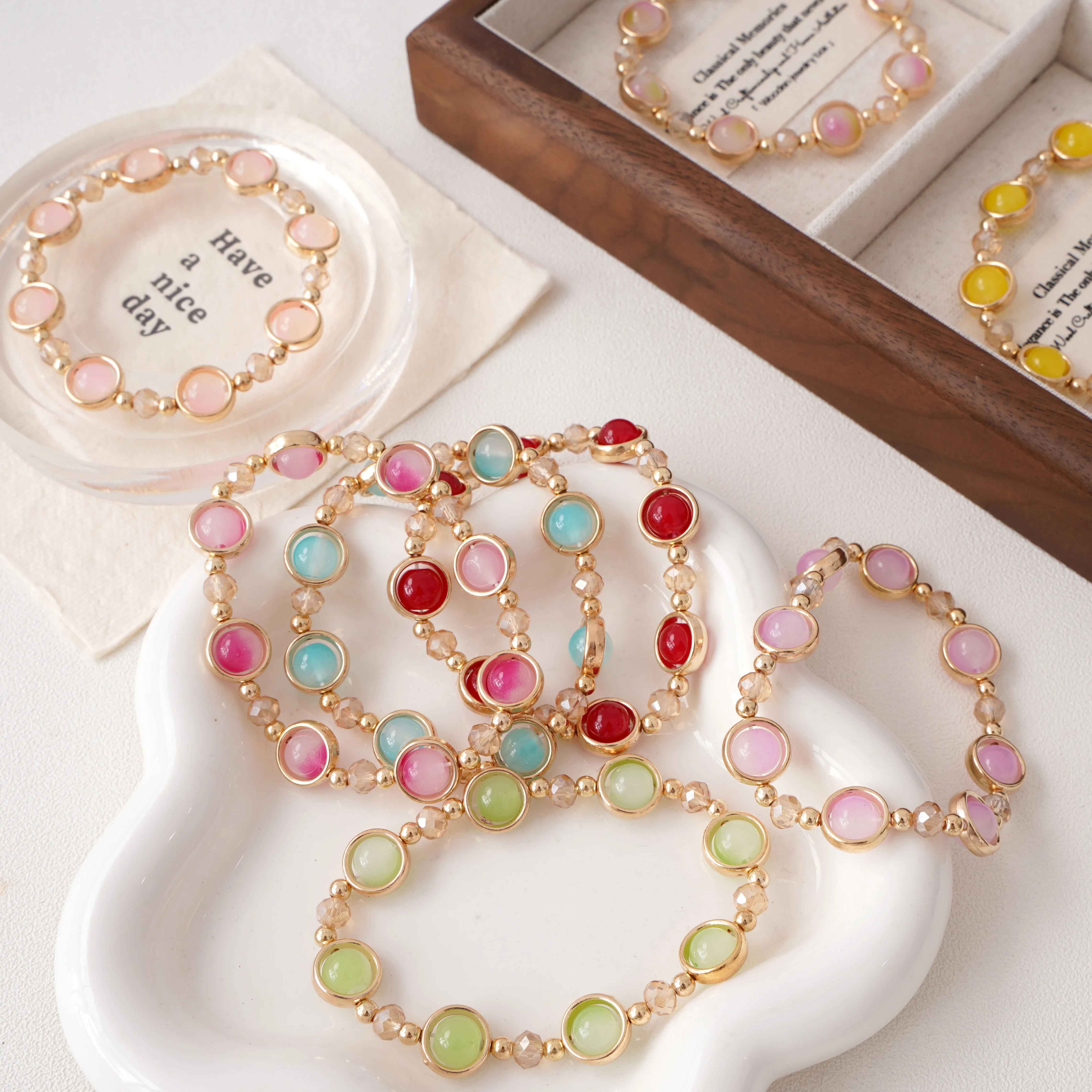 Exquisite 1Pc Gradienten Kristall Perlen Armband Bunte Glas Perlen Armband Armreifen Für Frauen Studenten Schmuck Festival Geschenke