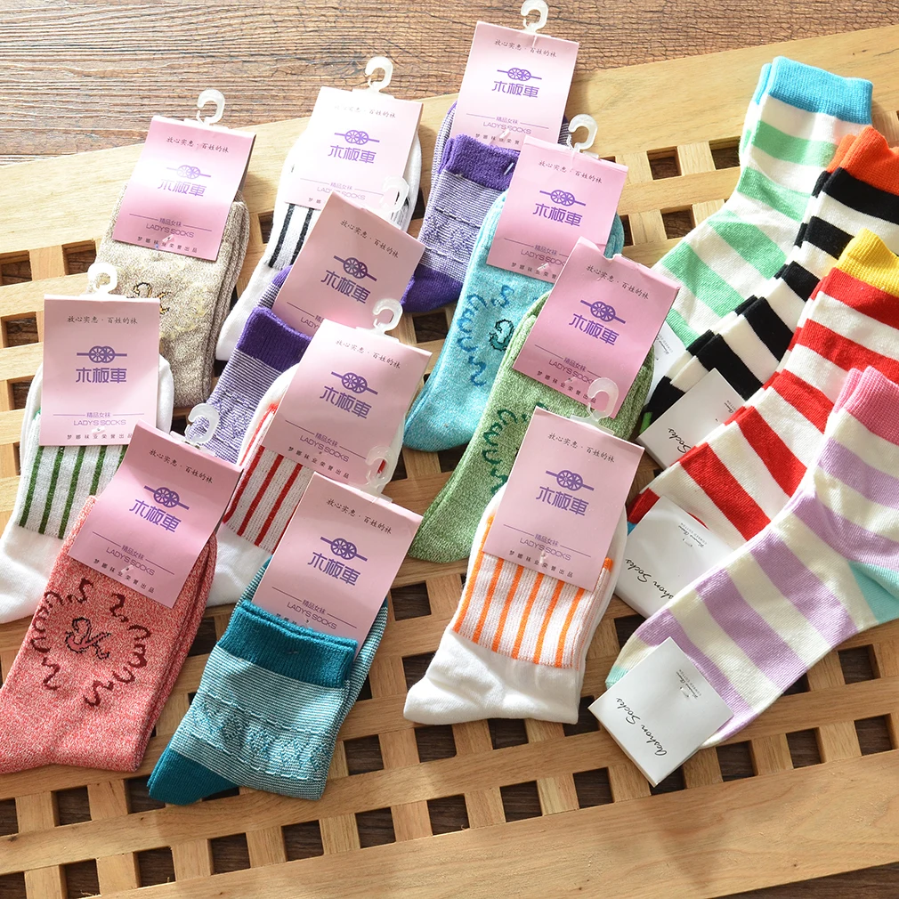 

Women's Casual Home Cotton Socks Breathable Skin-friendly Fashion Leisure Color Randomly Sent Comfortable Cotton Footwear