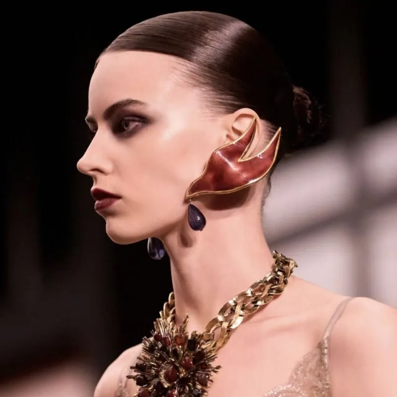 French Exaggerated Design Abstract Dripping Oil Flame Flying Pigeon Gold Border Earring Trendy High-end Fashion Show Earring