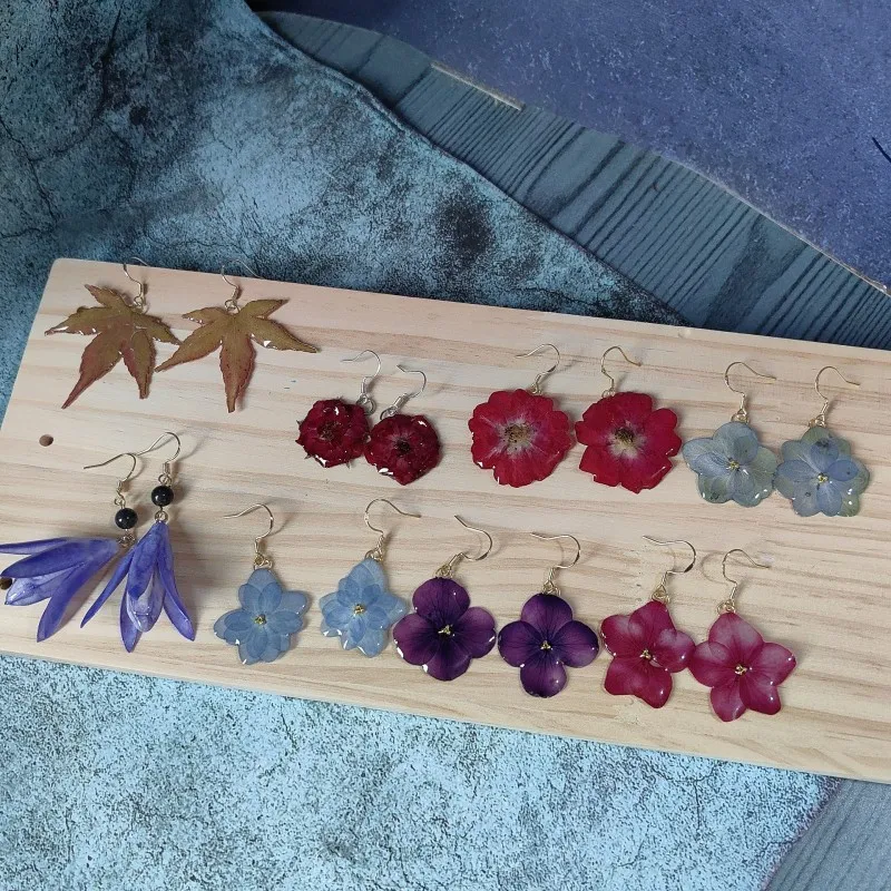 فريدة من نوعها ضغط زهرة الأقراط اليدوية الايبوكسي الراتنج النباتات الطبيعية مجوهرات أنيقة زهرة الكوبية الطبيعية أقراط بالجملة