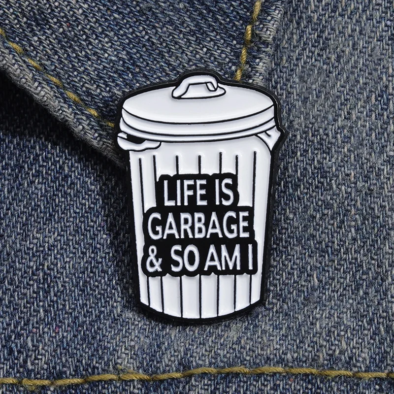 Creative Trash Can Styling Metal Badge Emotional Trash Fun English Phrases Letter brooch Accessory Pin Wholesale gift to friends