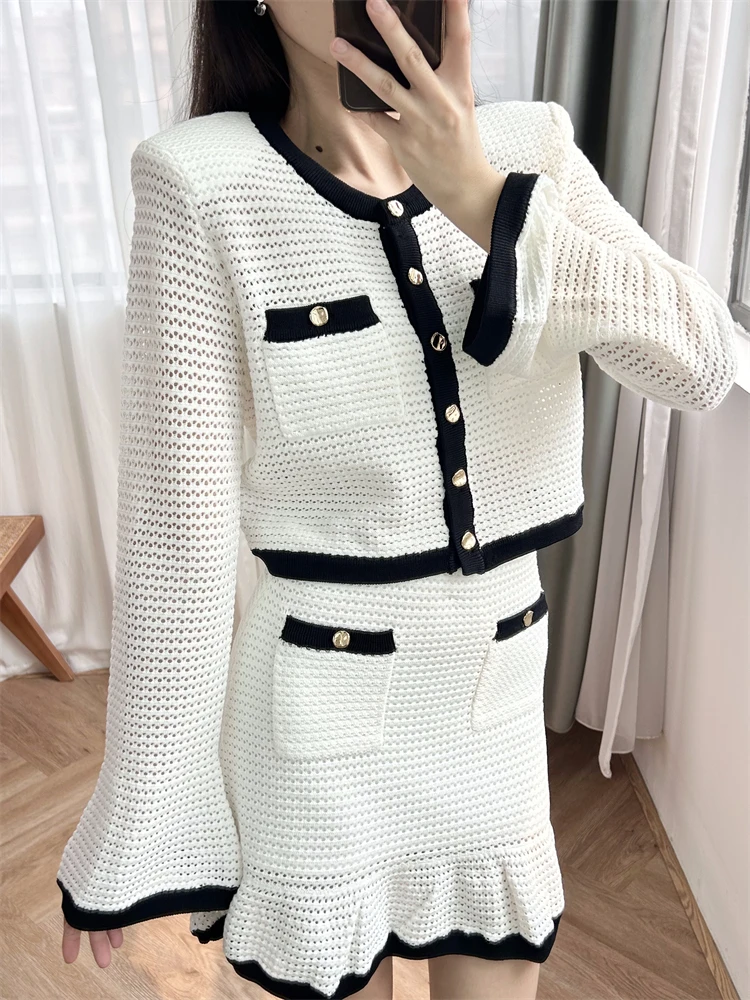 Black and white contrasting color set, round neck, flared sleeves, small fragrant knit jacket+half skirt, wealthy heiress SP