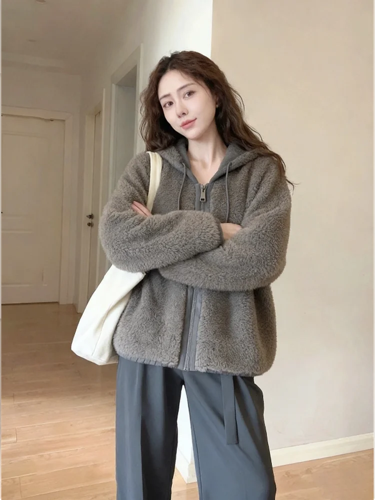 レディース厚手ラムファージャケット冬の新スタイルカジュアルファッションソフト暖かいフード付きトップレザーファー一体型長袖コート