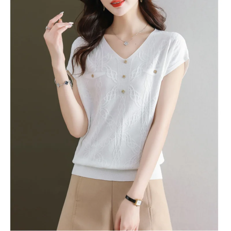 Summer New Ice Silk Short Sleeved T-shirt Women\'s Solid Korean Loose V-neck Button Fashion Simple Temperament Versatile Thin Top