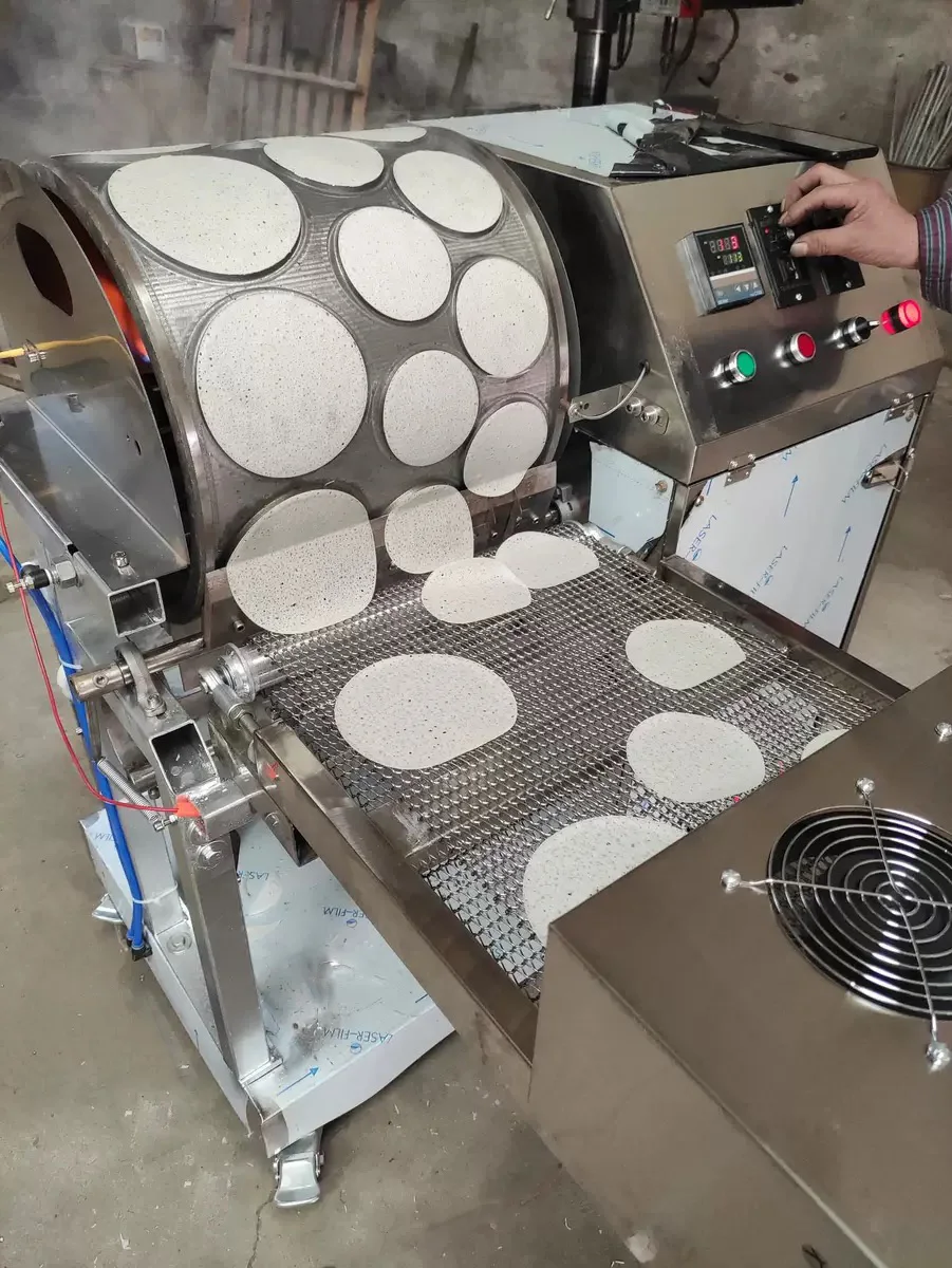 Mesin pembuat kue, pemanas listrik atau Gas otomatis terus-menerus Mille Crepe Spring Roll mesin pembuat kue Kulit lumia