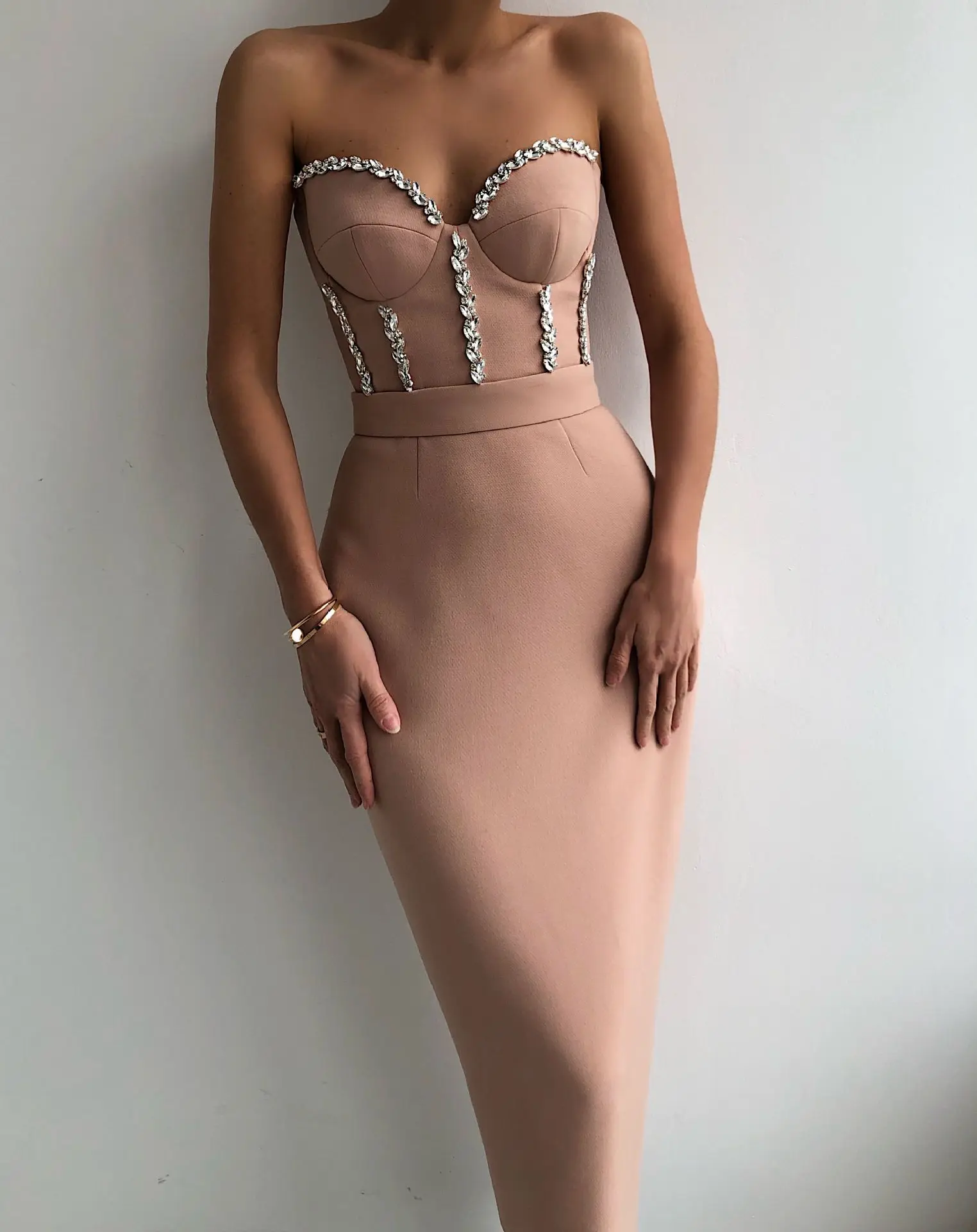 2024 Summer Strapless Bandage dresses Bodycon Sexy Sparkling Diamond Decoration Hip Covering Evening Party Bandage Midi Dresses