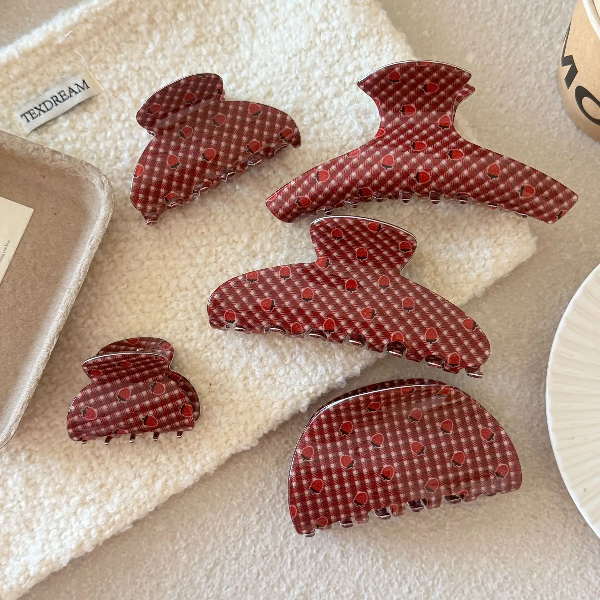 

New Korean Red grid Cute strawberry Printing Design Women acrylic Hair Claw Barrettes Girls Fashion Hair Clip Hair Accessories