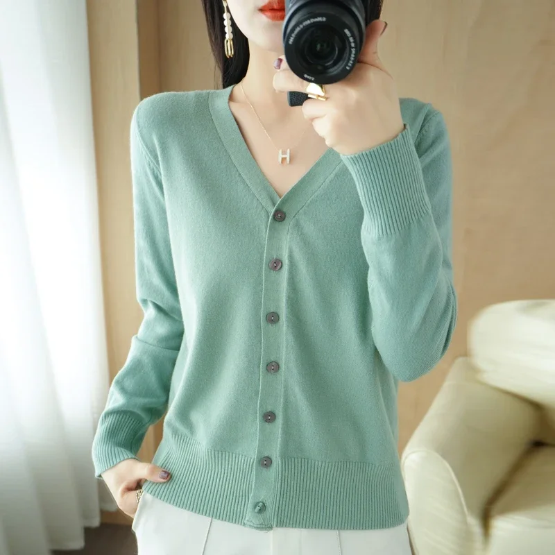 

Spring And Summer Knitted Cardigan Women's Solid Color V-Neck Fashion Korean Version Of The New Long-Sleeved Top Thin G128