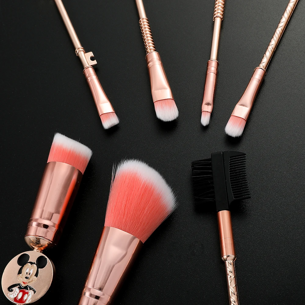 7Pcs/Set Disney Cartoon Character Mickey Mouse Minnie Eyebrow Pencil Blush Brushes Donald Duck Daisy Duck Women Cosmetic Brush