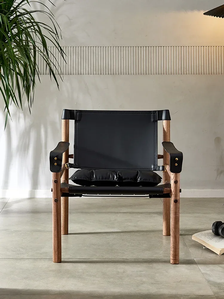 Sillón bajo de madera maciza de arte de lujo, CHAIR ADDE MID CENTURY SAFARI, sofá vintage de un solo diseño. Muebles para el hogar