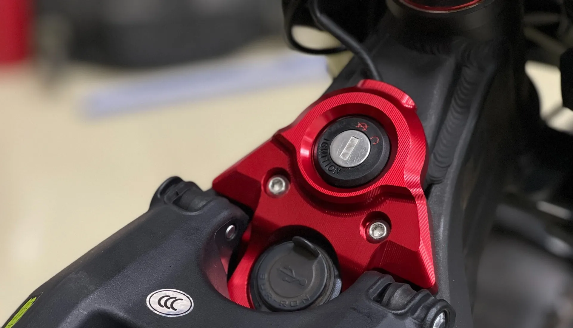 Für Segway X160 Segway X260 Surron Light Bee X S Sur-Ron CNC USB Schalter Zündschlüssel Fall Montieren Abdeckung elektrische Dirt Bike Teile – Detail 1
