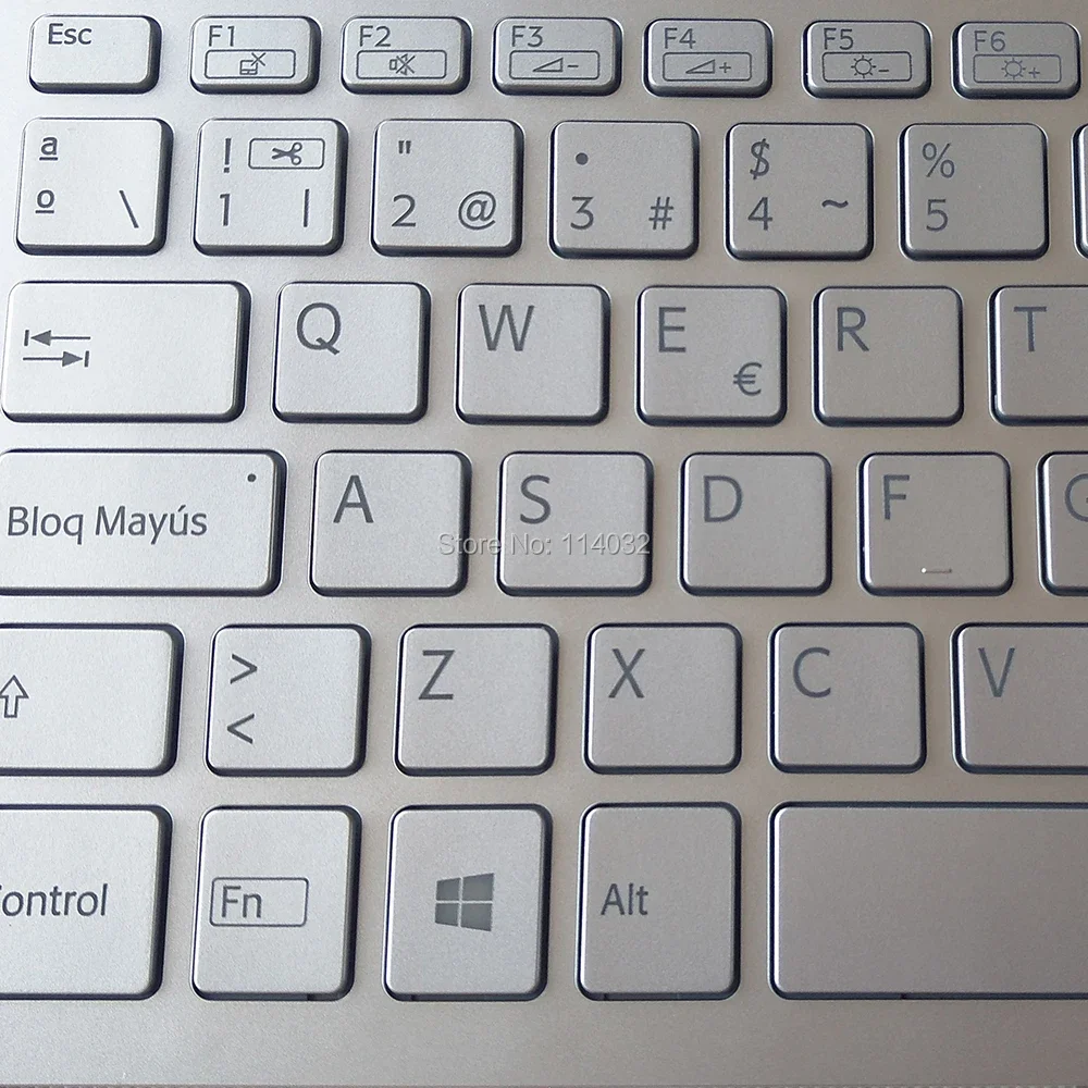 Replacement Spanish Backlit Keyboard SVF15 for SONY Vaio SVF15N SVF 15N SP Keyboards Silver with Frame Screw Set New 149265461ES