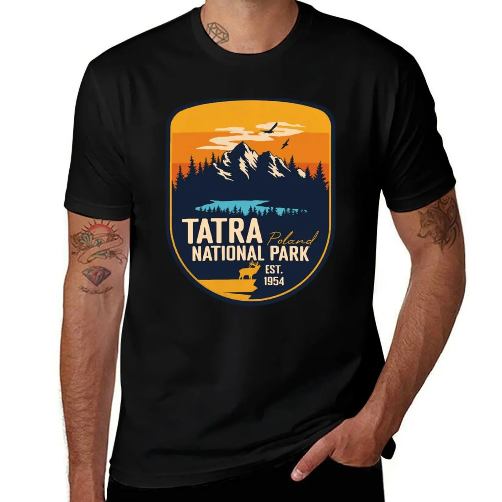 

Tatra National Park Poland Retro Badge T-Shirt customizeds anime t shirts korean fashion Men's t shirts