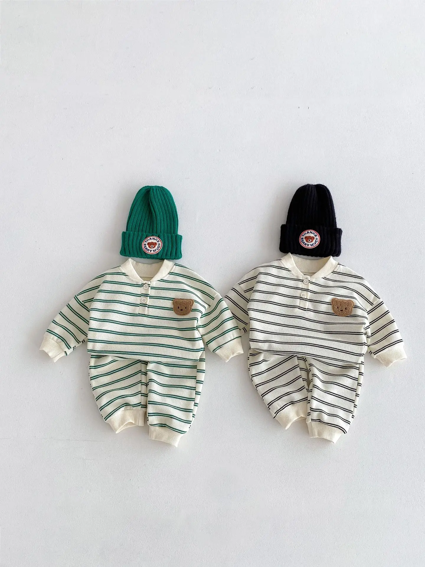 

2025 Autumn New Baby Boy Girl Casual Striped Set Infant Toddler Cartoon Bear Sweatshirt + Pants 2pcs Suit Children Outfits