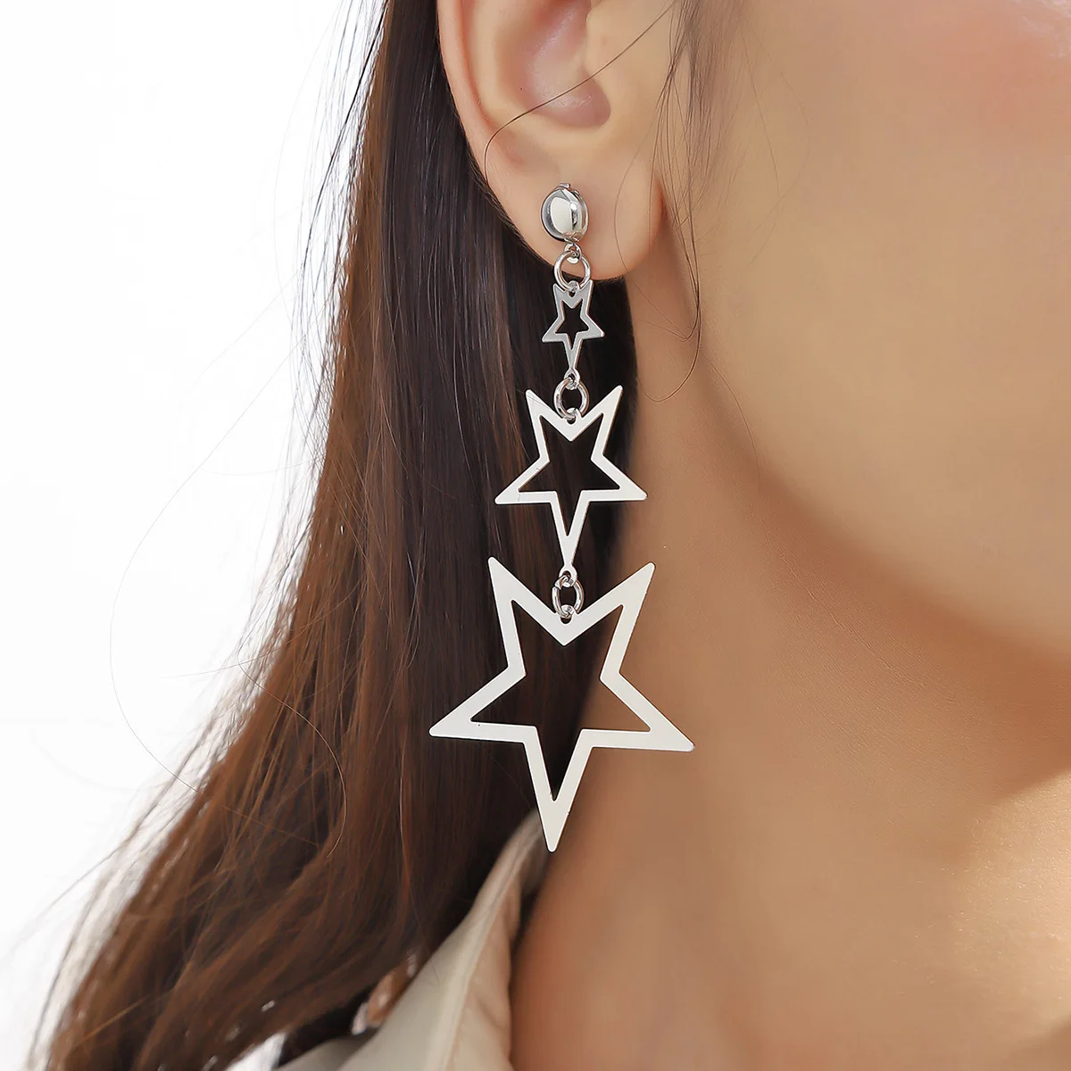 Irregular geometric distorted earrings, European and American exaggerated cold wind earrings, fashionable commuting, versatile a